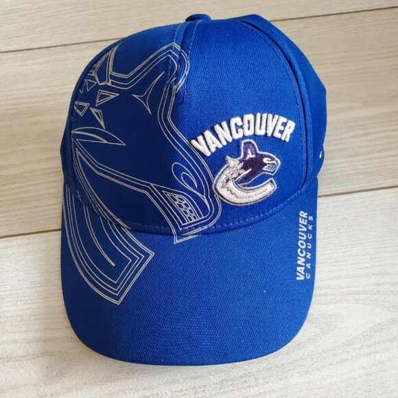 Vancouver Canucks Youth Hat Cap New NWOT Adjustable Back Look - Picture 1 of 6